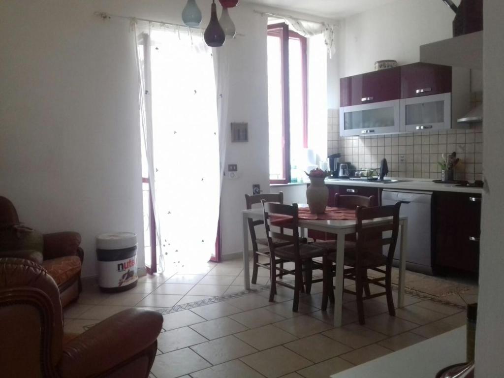 Bed and Breakfast Avezzano House, Sorbello, Italy