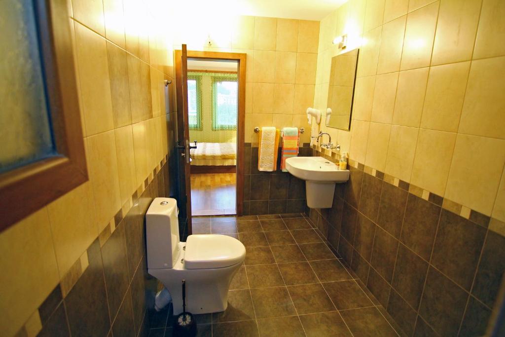 Koupelna v ubytování Hotel Asenevtsi