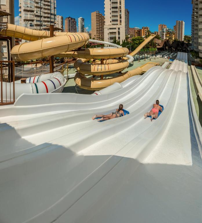 Magic Tropical Splash, Cala de Finestrat – Bijgewerkte ...