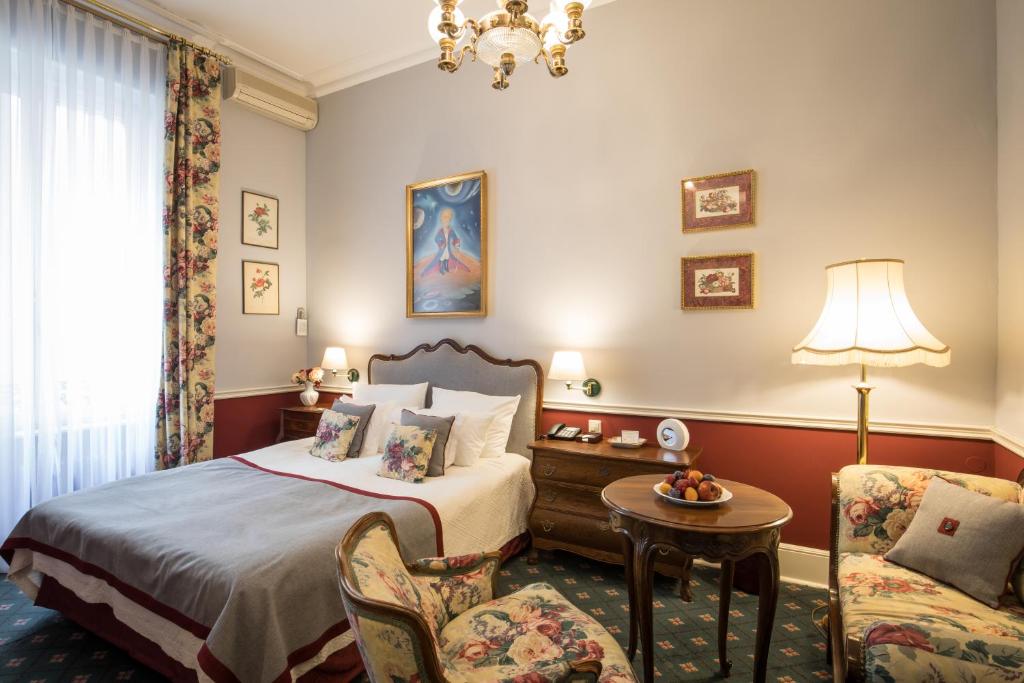 Postel nebo postele na pokoji v ubytování Hotel Der Kleine Prinz