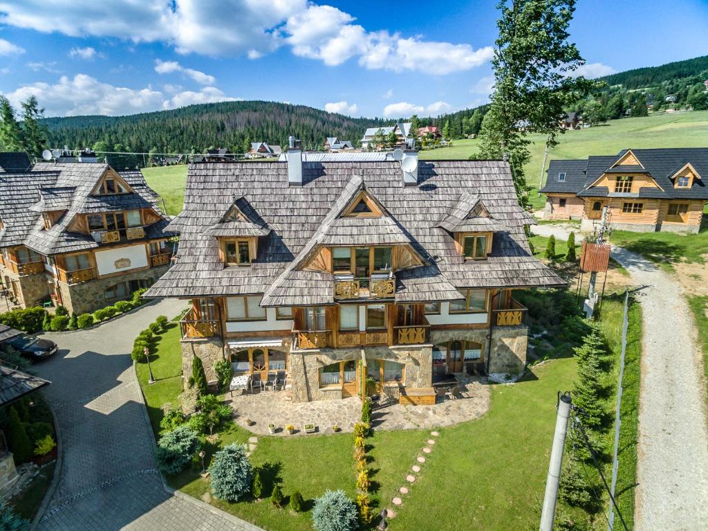 Výhľad na hory alebo výhľad na hory priamo z apartmánu