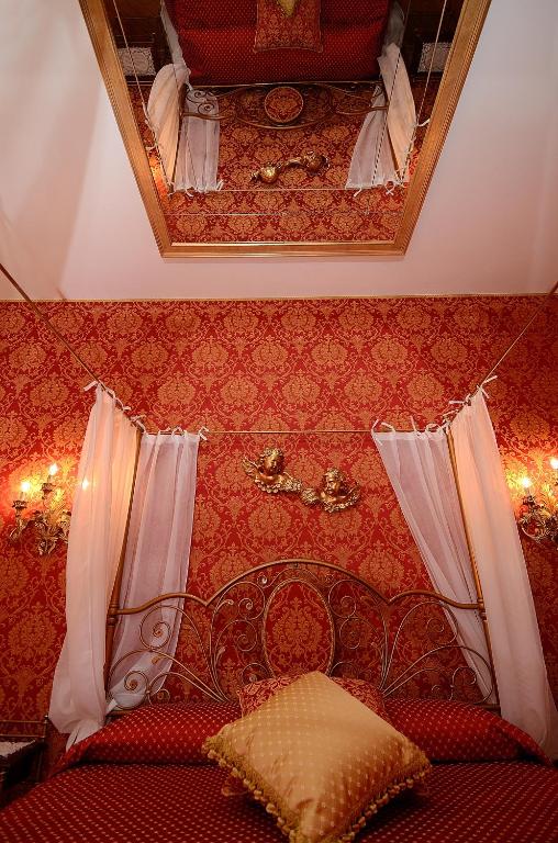 رزرو هتل، اقامتگاه Bistrot De Venise | 09197245267