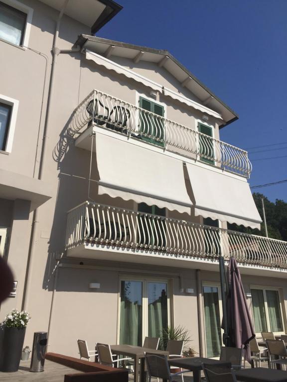 Balkón nebo terasa v ubytování Hotel Monti