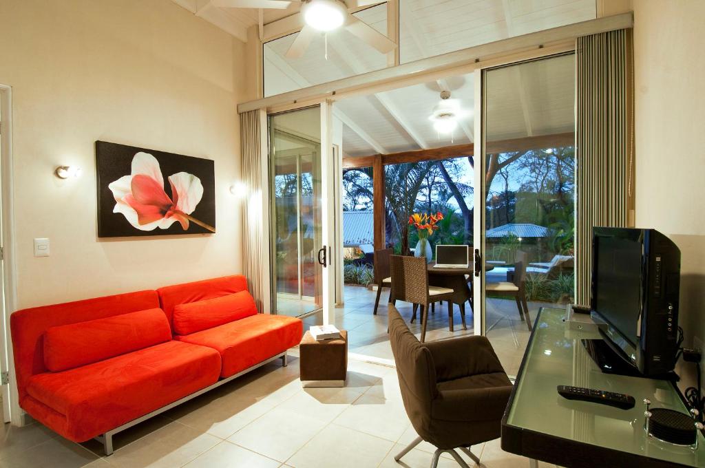 The Breeze Hotel & Villas photo