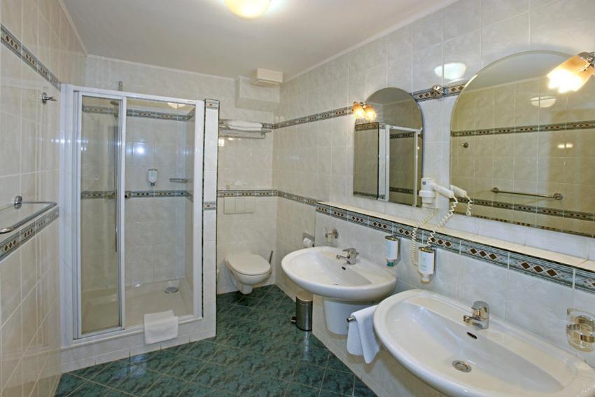 Sant Georg Garni - 8