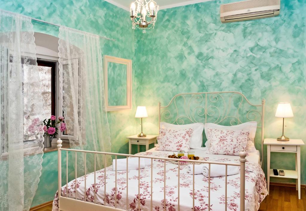 Inn by the River - Double Room