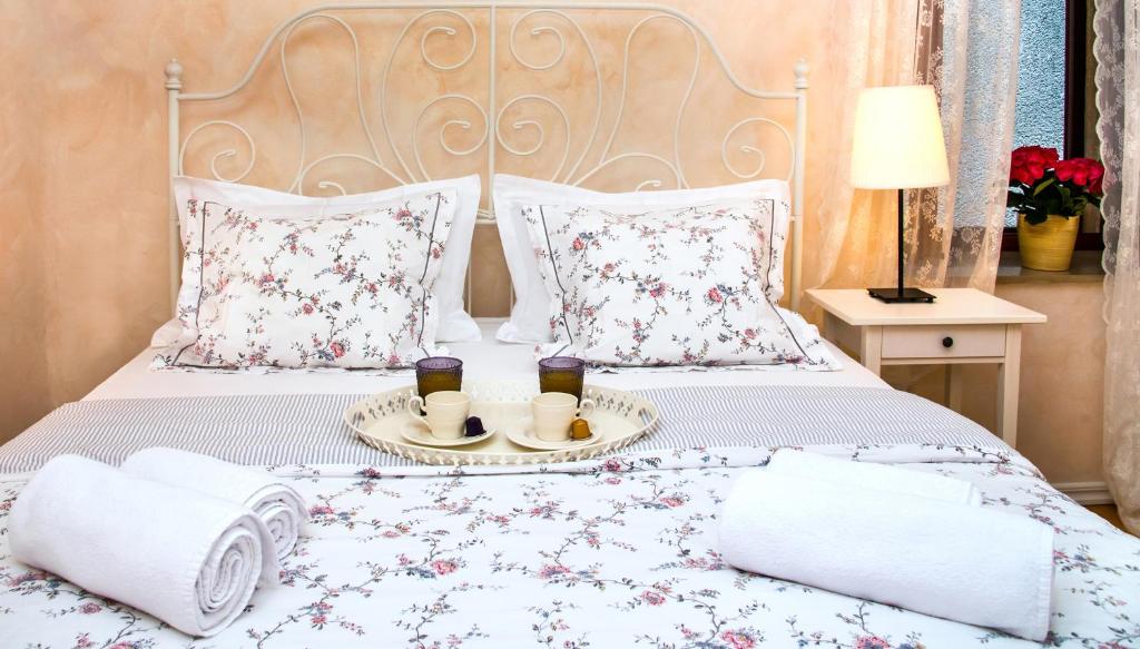 Inn by the River - Standard Double Room