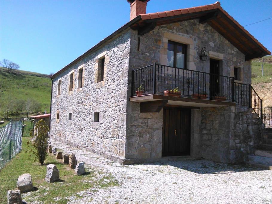 Casa Rural Alisas, La Roza, Spain - Booking.com