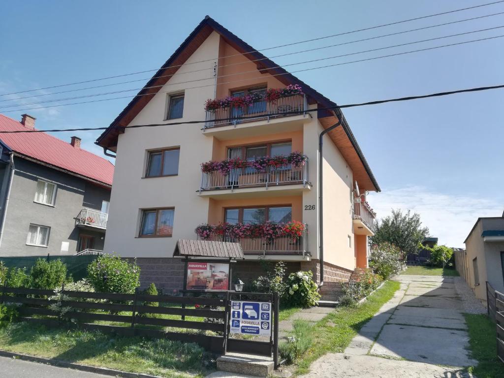 Budova, v ktorej sa apartmán nachádza