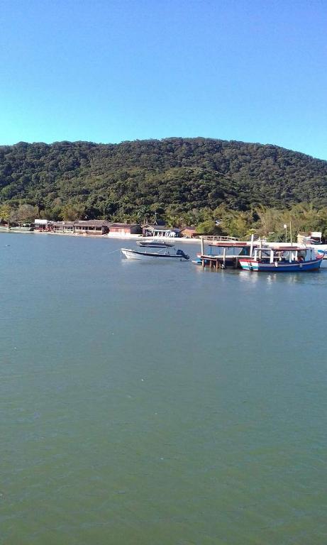 Pousada e Camping Paraíso dos Golfinhos
