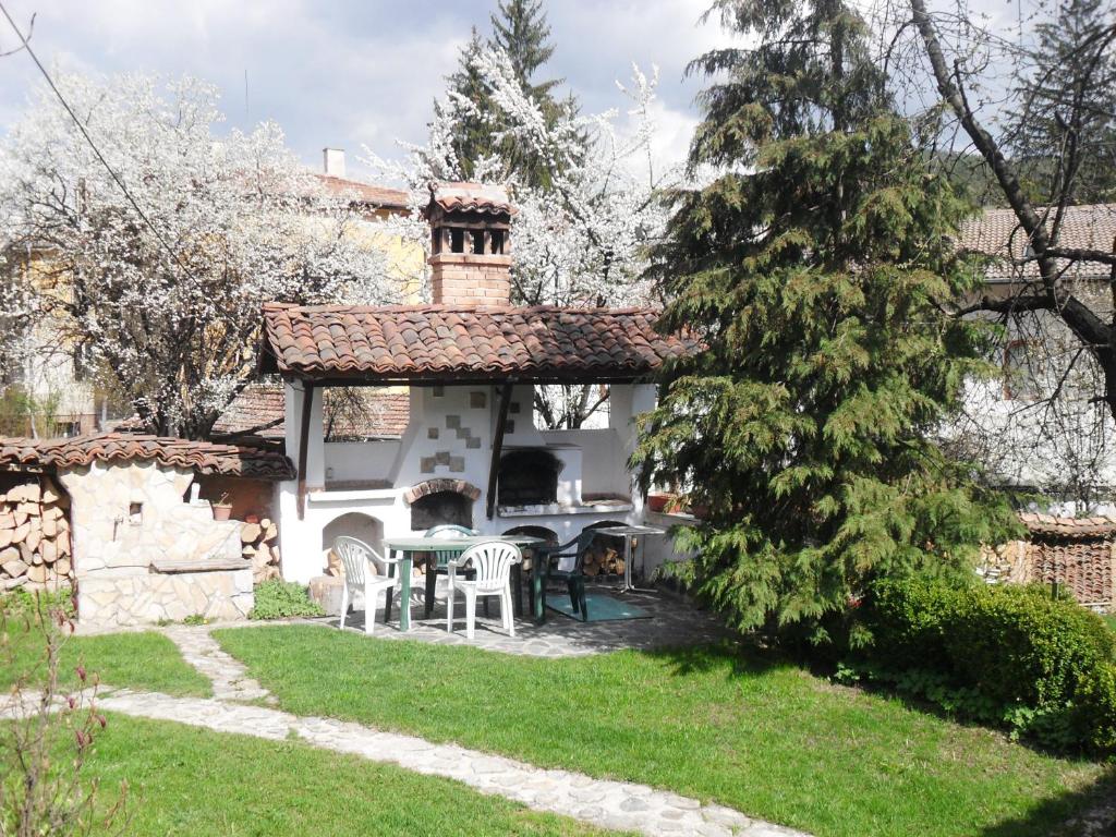 Zahrada ubytování Borimechkova Kashta
