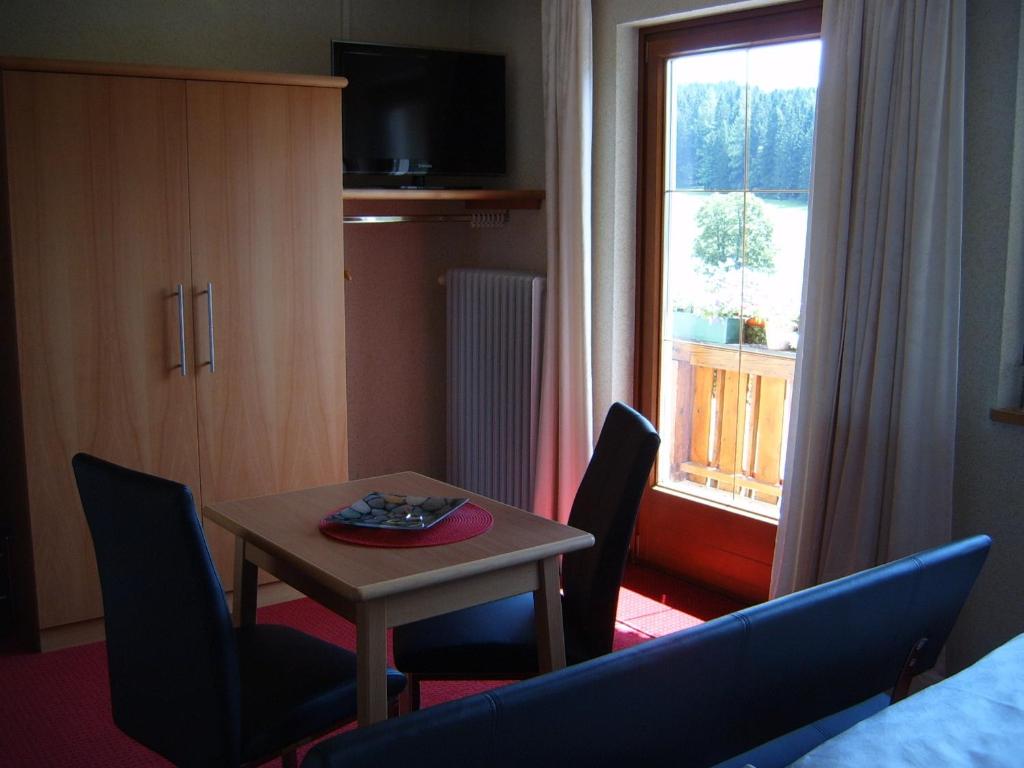 Posedenie v ubytovaní Pension Felsenheim
