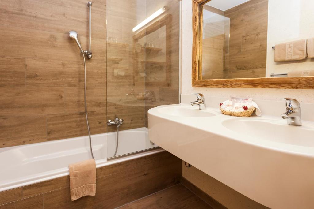 Koupelna v ubytování Hotel Kaiser in Tirol