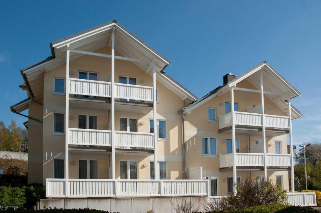 Tòa nhà nơi căn hộ tọa lạc