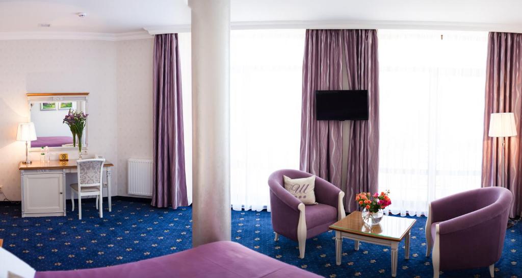Shato Hotel - Chambre Royale Avec Balcon
