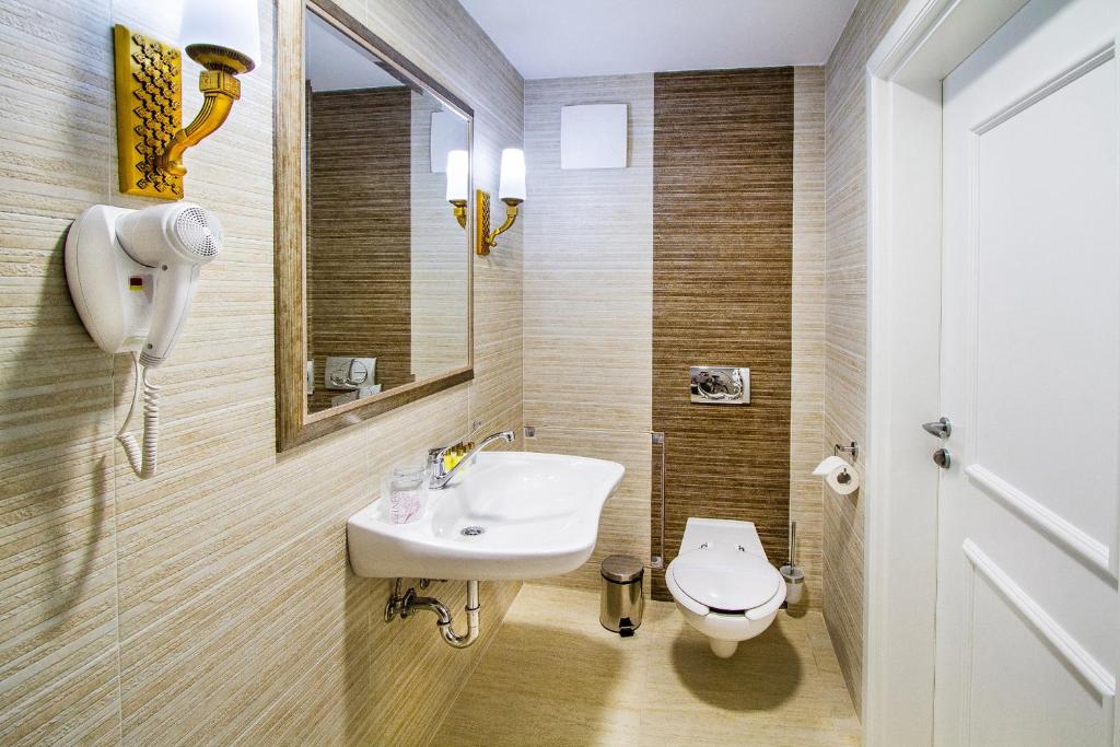 A Hoteli - Hotel Sloboda - 双人房间 - 残疾人