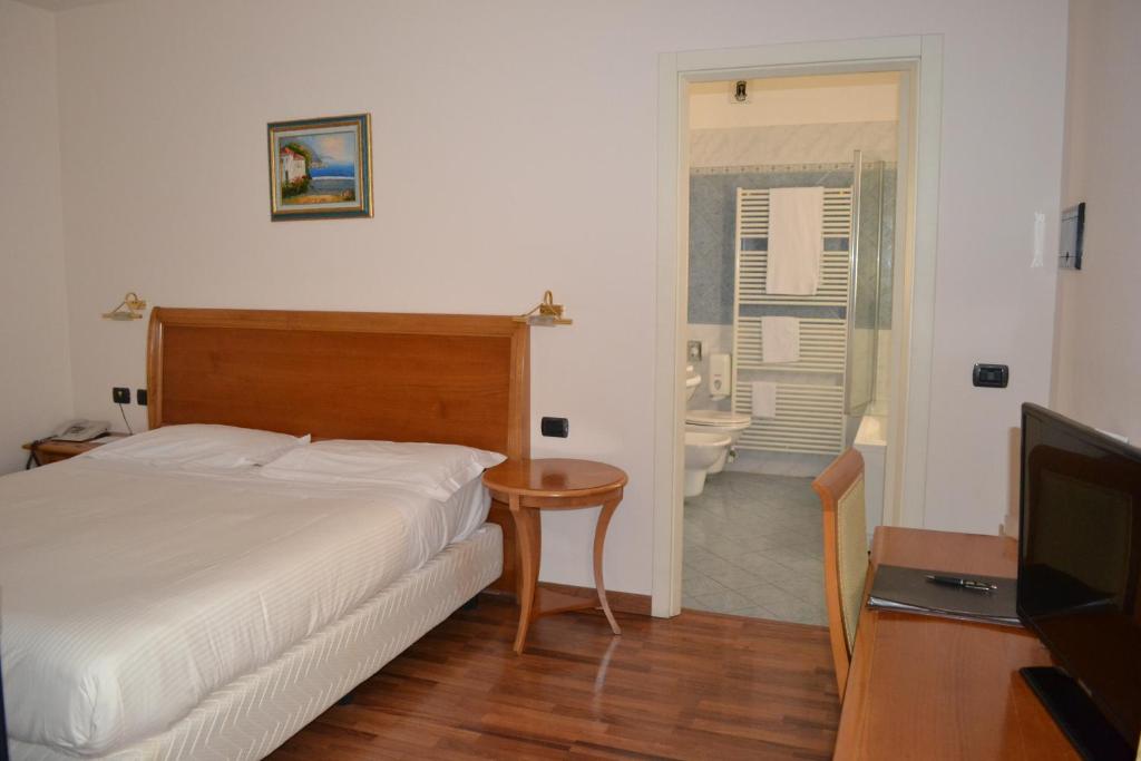 Tricolore Hotel