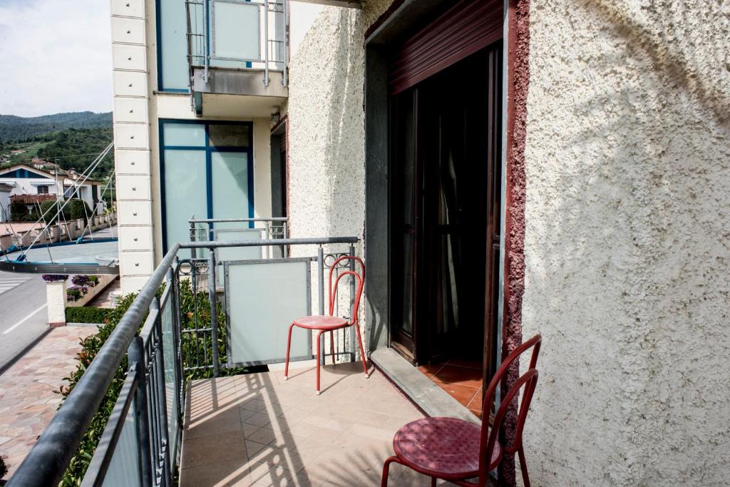 Balkón alebo terasa v ubytovaní Hotel Ceretto