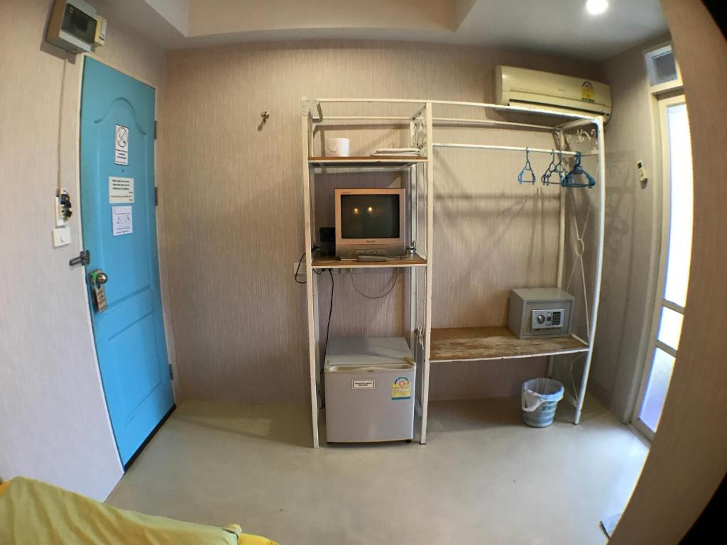 Roof View Place - Resim 3