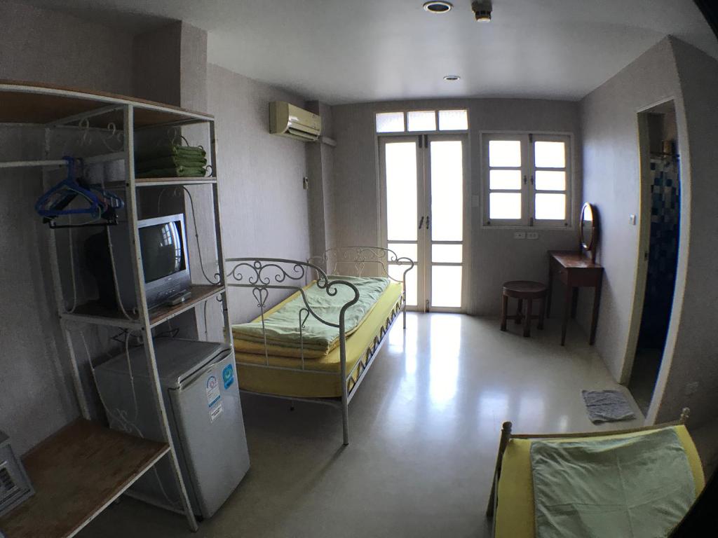 Roof View Place - Resim 23