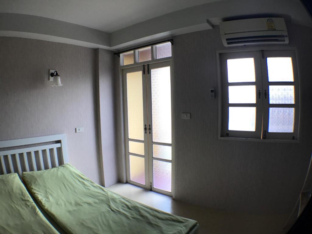 Roof View Place - Resim 16