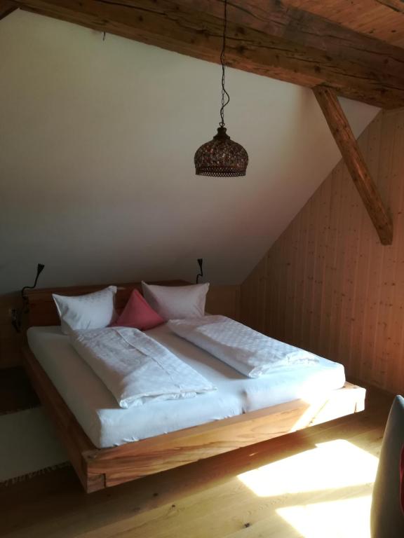 Postel nebo postele na pokoji v ubytování „Lebenslust“