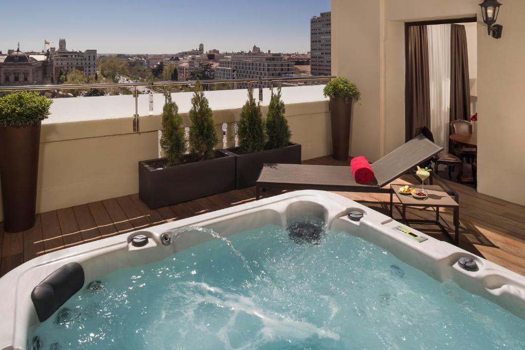 Suite Jacuzzi Hotel Fenix Gran Meliá - The Leading Hotels of the World