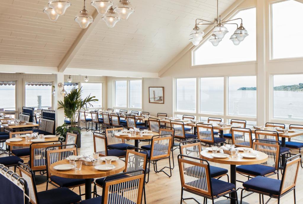 Restaurace v ubytování Sound View Greenport