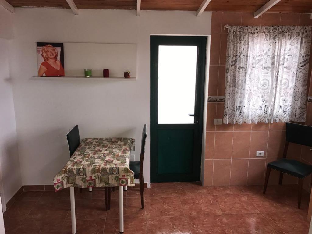 A seating area at Apartamentos La Concepción