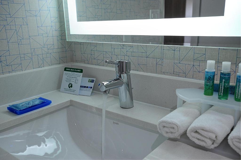 Holiday Inn Express & Suites Toronto Airport West by IHG - Resim 19