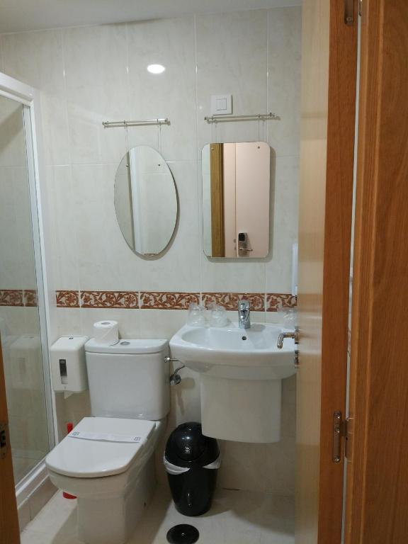 Toctoc Rooms - Habitación Queen Estándar Con Dos Camas Queen