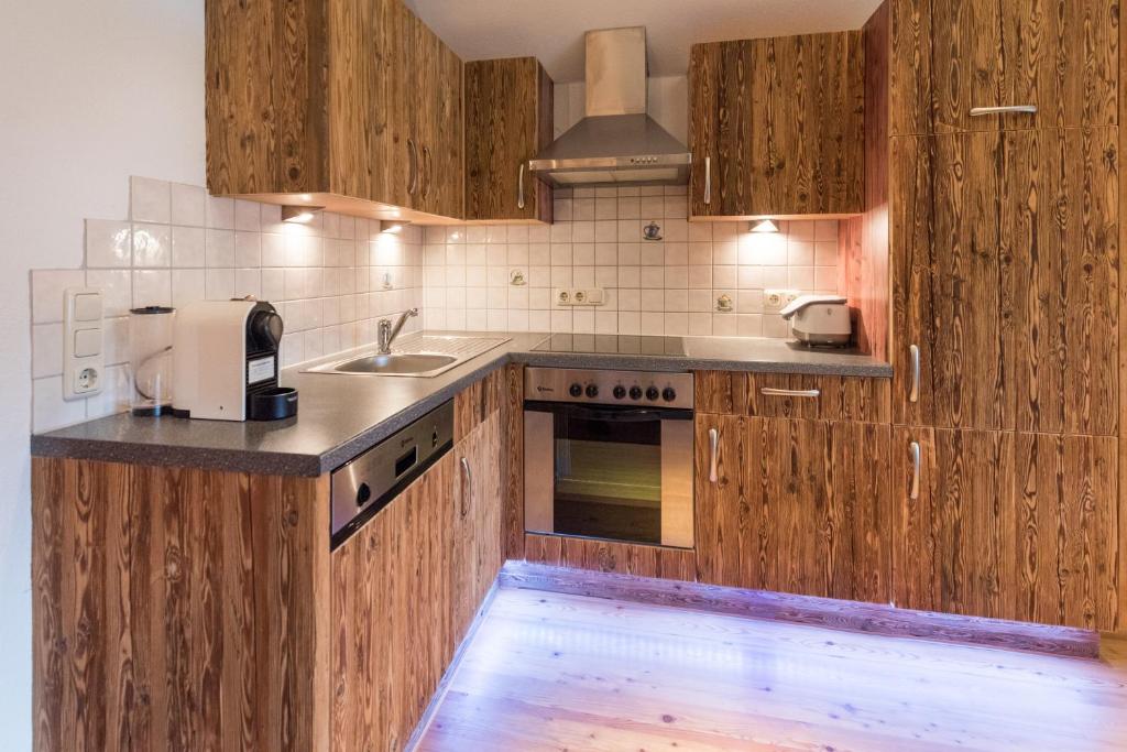Kuchyň nebo kuchyňský kout v ubytování Pepi's Landhaus