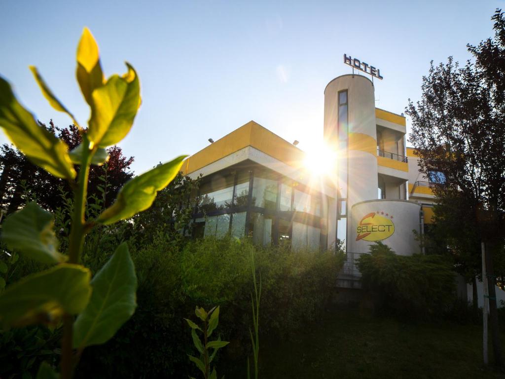 Budova, kde se hotel nachází