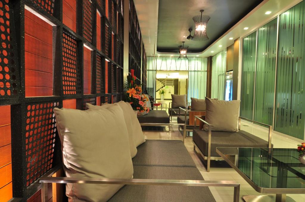 Posezení v ubytování Platinum Hotel and Apartments