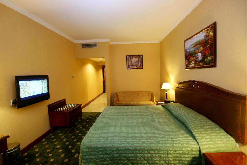 
Deluxe Single Room

