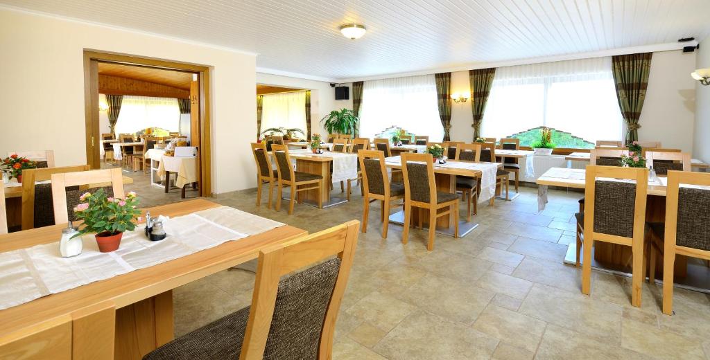 Restaurace v ubytování Hotel Alex