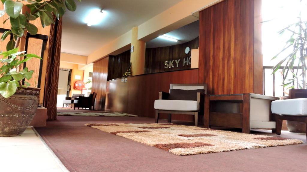 Posezení v ubytování Sky Hotel Nairobi