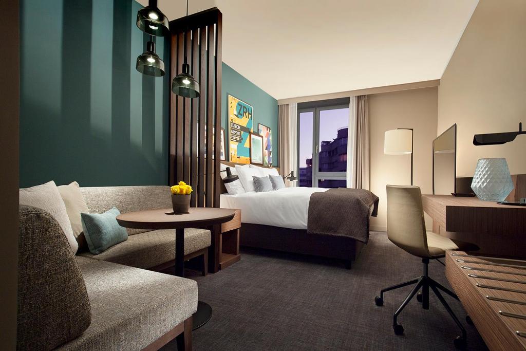 
Studio Suite with Kitchenette
