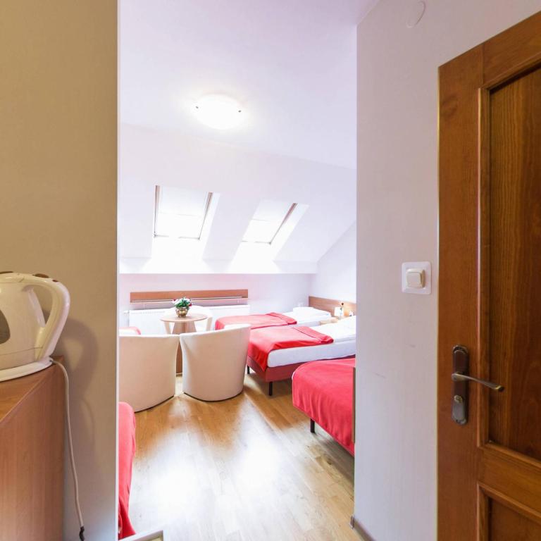 
Quintuple Room (5 Adults)
