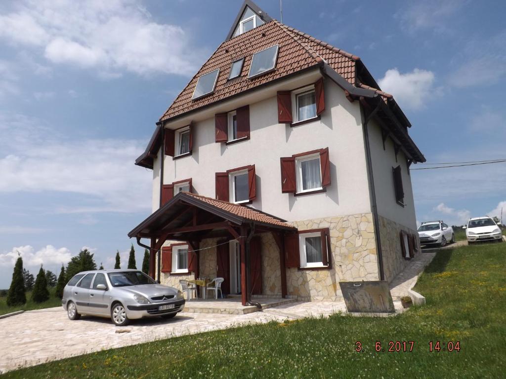 Φωτογραφία από το άλμπουμ του Apartments Marija σε Divčibare