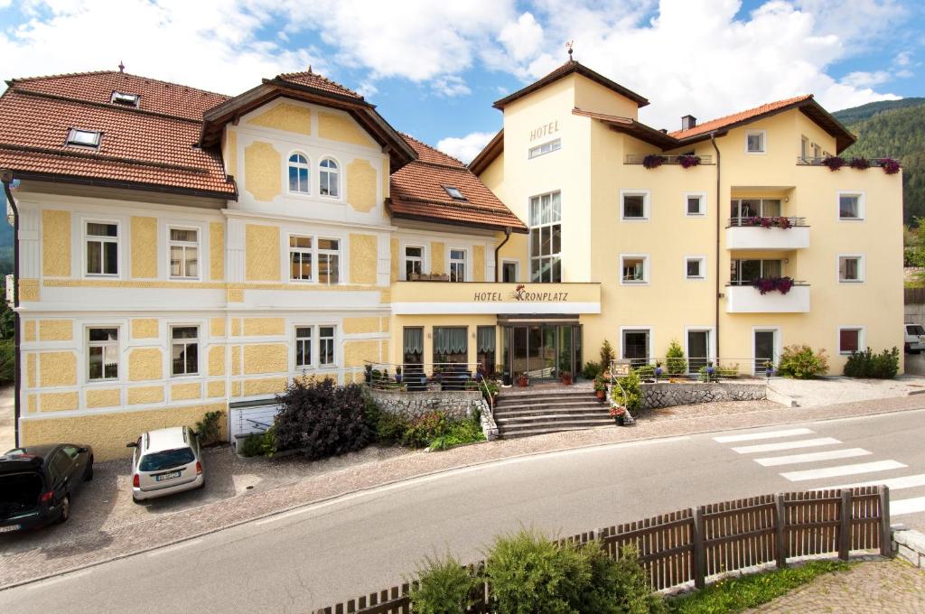 Budynek, w którym mieści się hotel