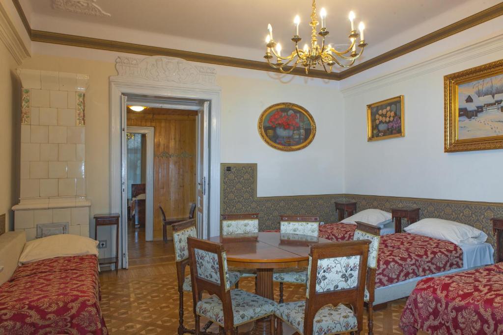 Posteľ alebo postele v izbe v ubytovaní Metropolitan Apartments