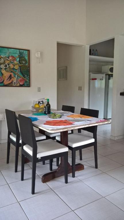  Dr Chico Beach House Peroba