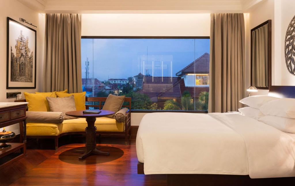 Postel nebo postele na pokoji v ubytování Park Hyatt Siem Reap