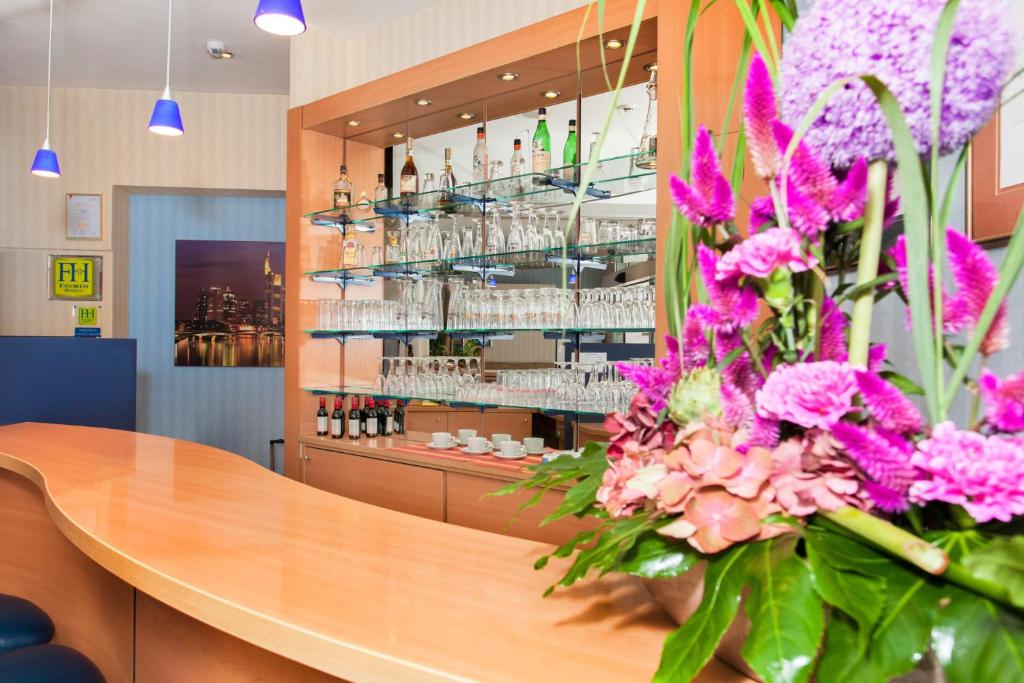 Hotel Plaza - Resim 11