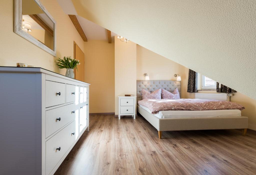 Bellevue Ferienwohnungen - 18