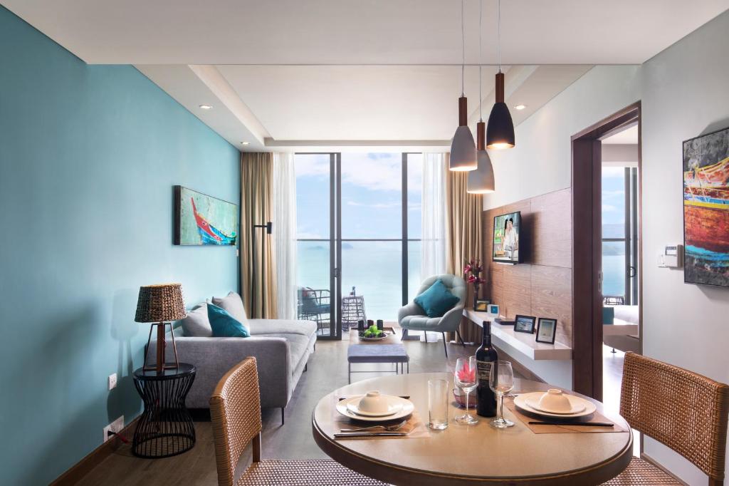One - Bedroom Ocean View With Balcony