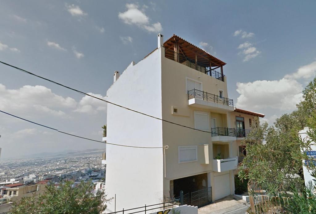 Το κτήριο όπου στεγάζεται  η βίλα