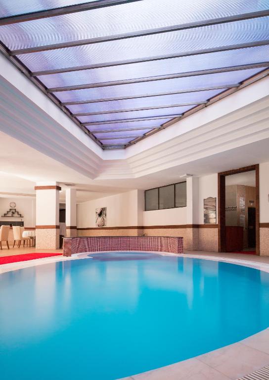 Bazén v ubytování Lycus River Thermal Hotel nebo v jeho okolí