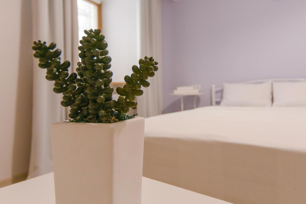 Basseynaya Apart Hotel - Double Room With Kitchenette At Baseina Street 3